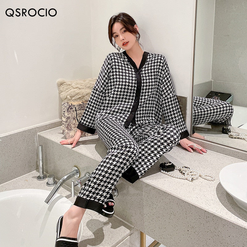 QSROCIO Women's Pajamas Set V Neck Design Luxury Cross Letter Print Sleepwear Silk Like Home Clothes XXL Large Size Nightwear - bankshayes40