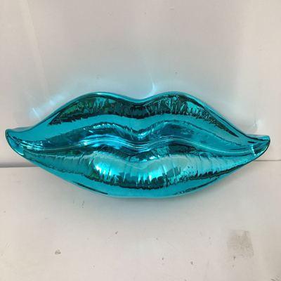 Bank Fashion- Big Lip Sculpture Decoration Modern Red Lips Pendant Bar Club Theme Wall Decoration- bankshayes