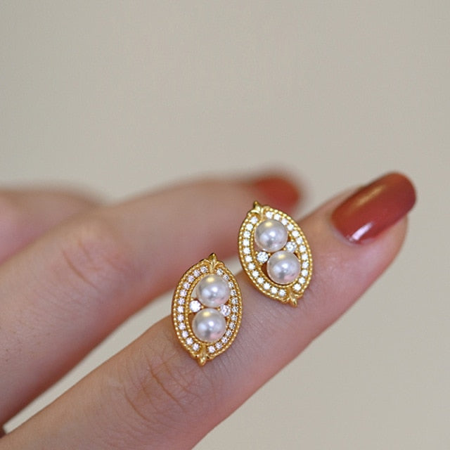 personality fashion design zircon earrings for women - bankshayes40
