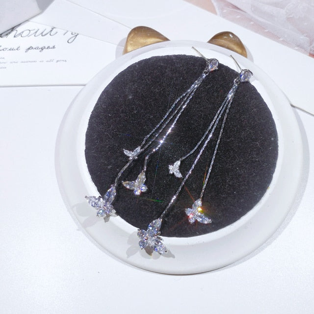 personality fashion design zircon earrings for women - bankshayes40