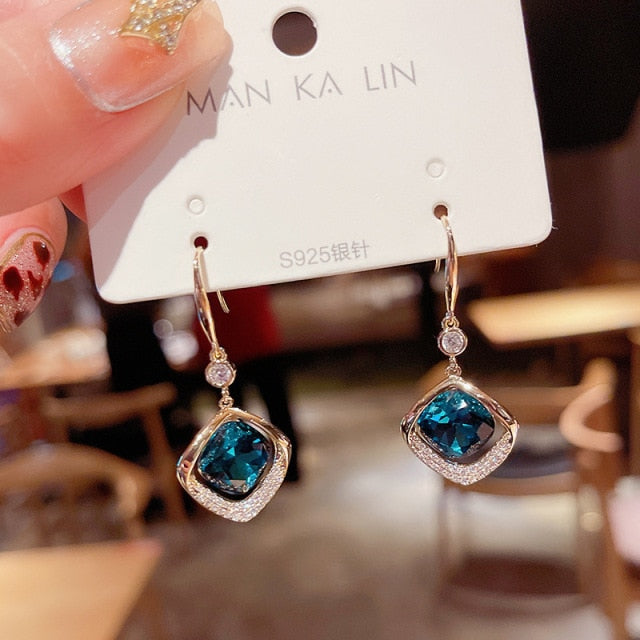 personality fashion design zircon earrings for women - bankshayes40