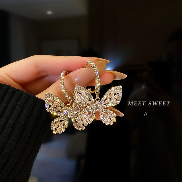 personality fashion design zircon earrings for women - bankshayes40